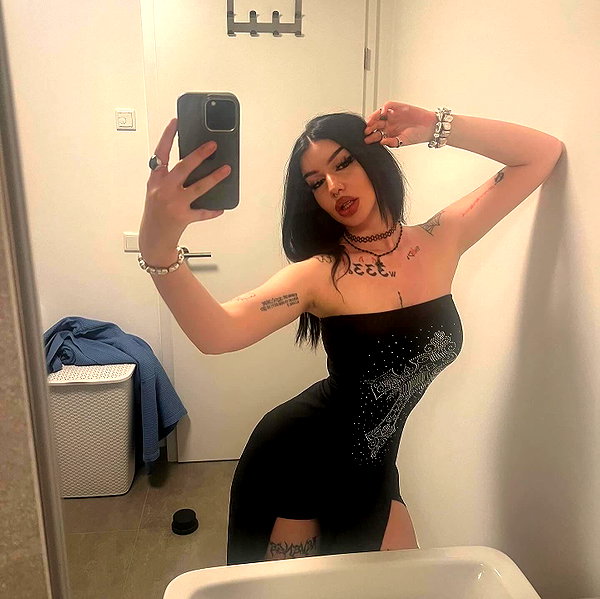 shawtysuzi instagram image archive image