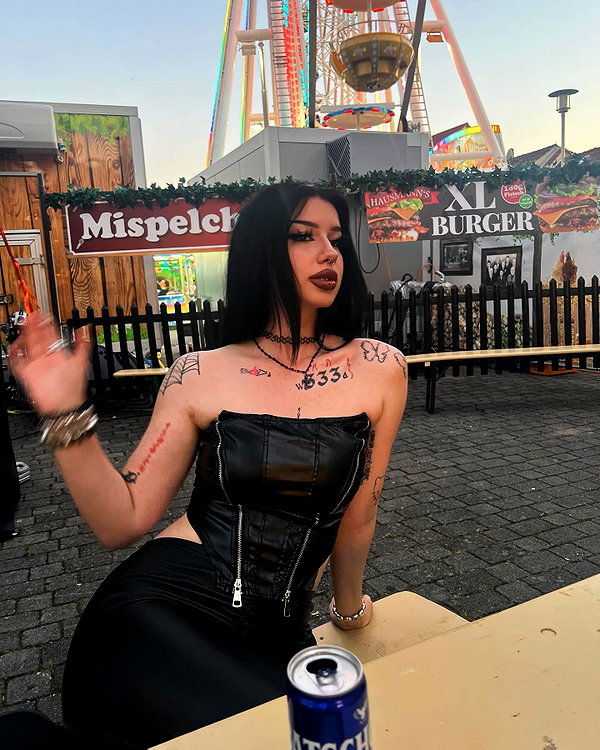shawtysuzi instagram image archive image