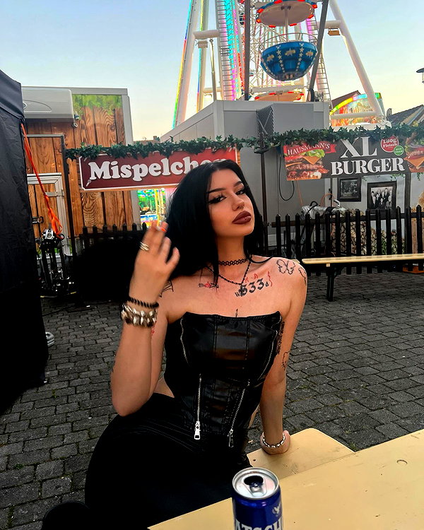 shawtysuzi instagram image archive image
