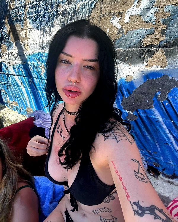 shawtysuzi instagram image archive image