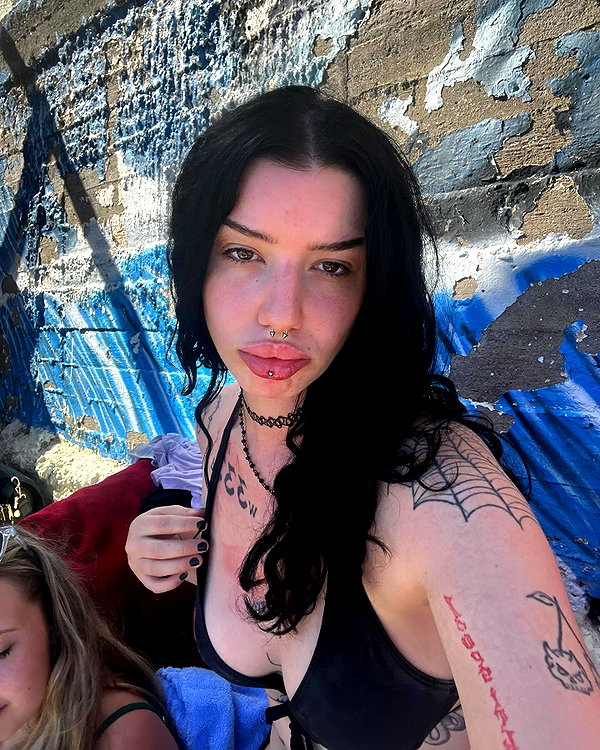 shawtysuzi instagram image archive image