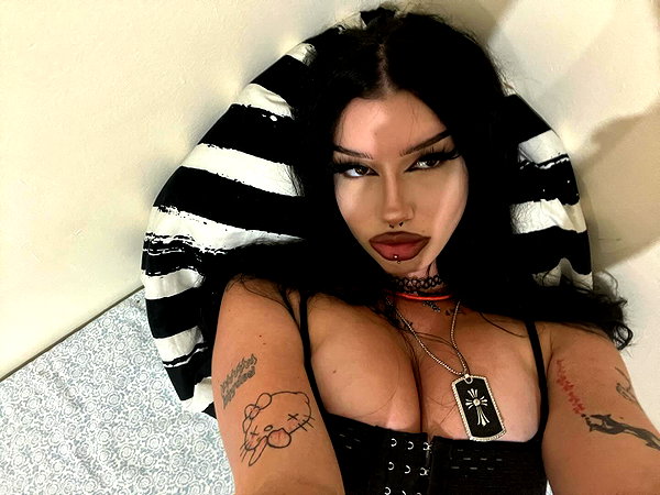 shawtysuzi instagram image archive image