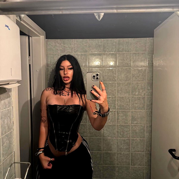 shawtysuzi instagram image archive image