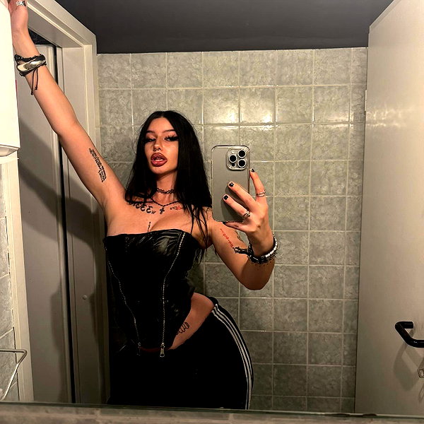 shawtysuzi instagram image archive image