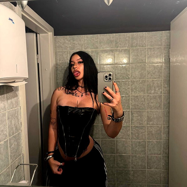 shawtysuzi instagram image archive image