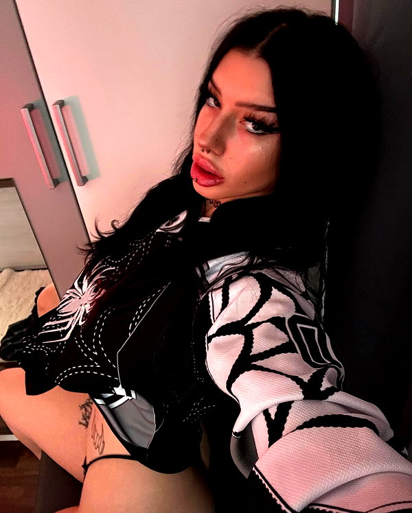shawtysuzi instagram image archive image
