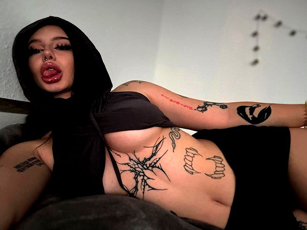shawtysuzi instagram image archive image