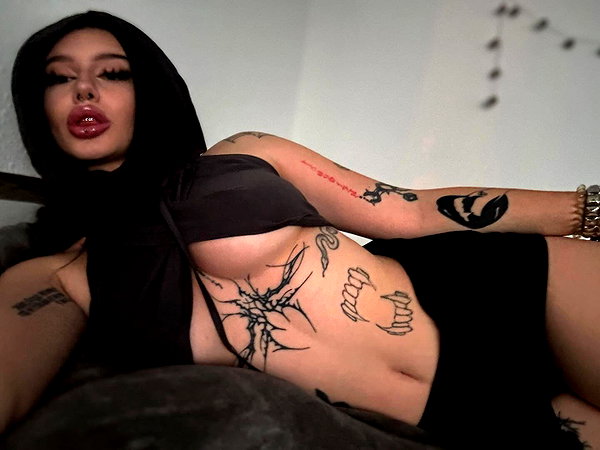 shawtysuzi instagram image archive image