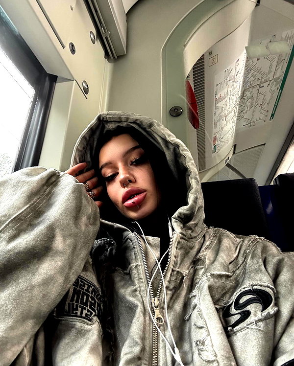 shawtysuzi instagram image archive image