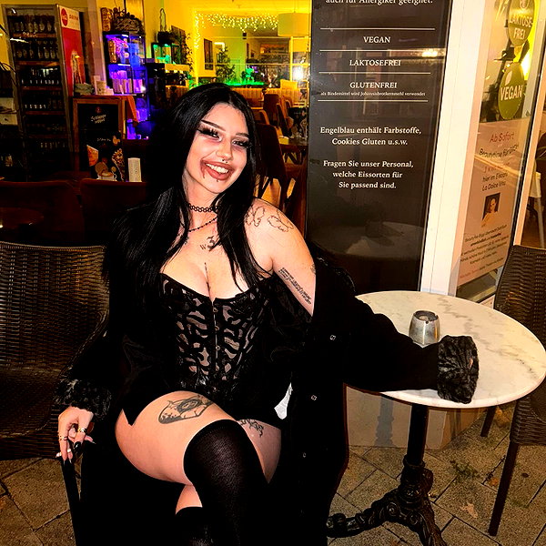 shawtysuzi instagram image archive image