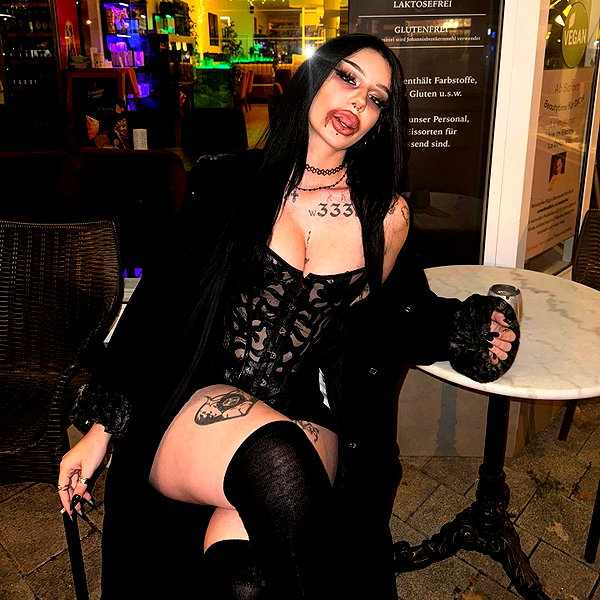 shawtysuzi instagram image archive image