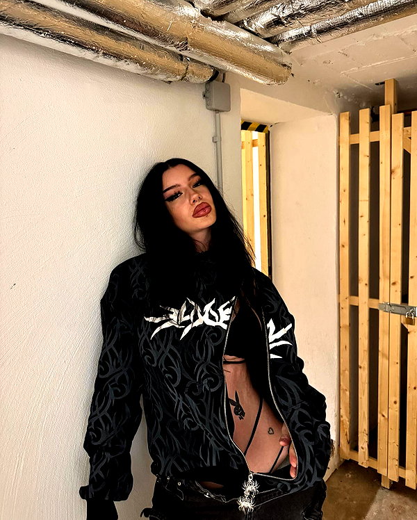 shawtysuzi instagram image archive image