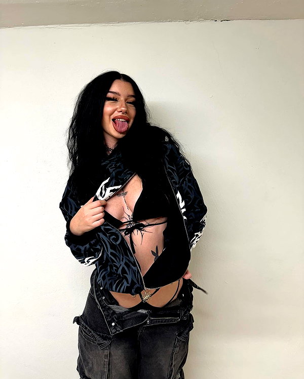 shawtysuzi instagram image archive image