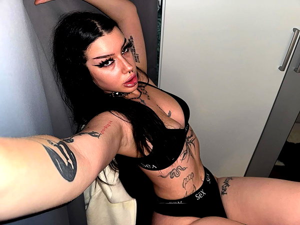 shawtysuzi instagram image archive image