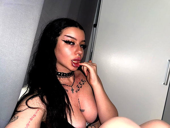 shawtysuzi instagram image archive image