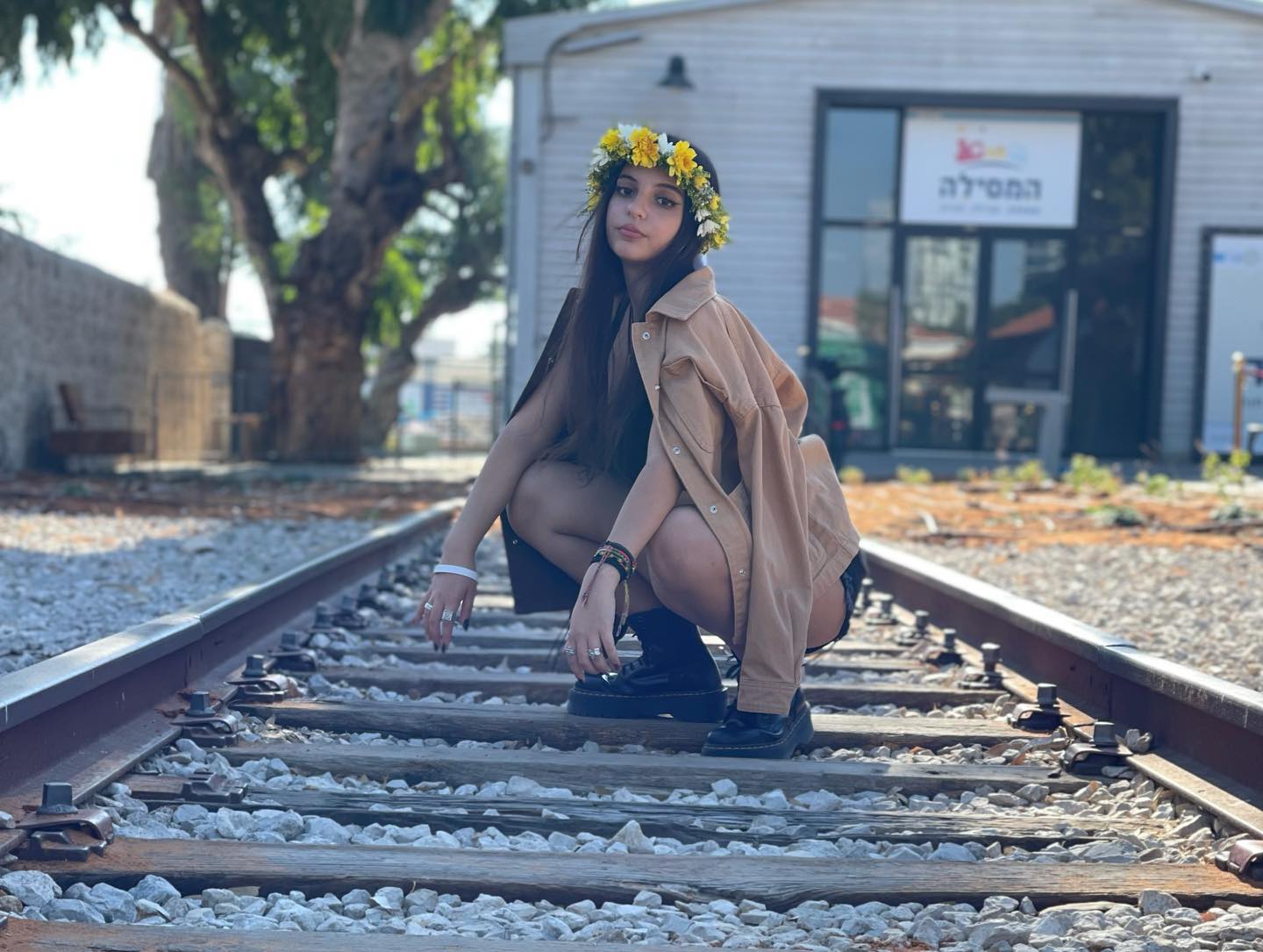 shelly_.mor instagram image archive image