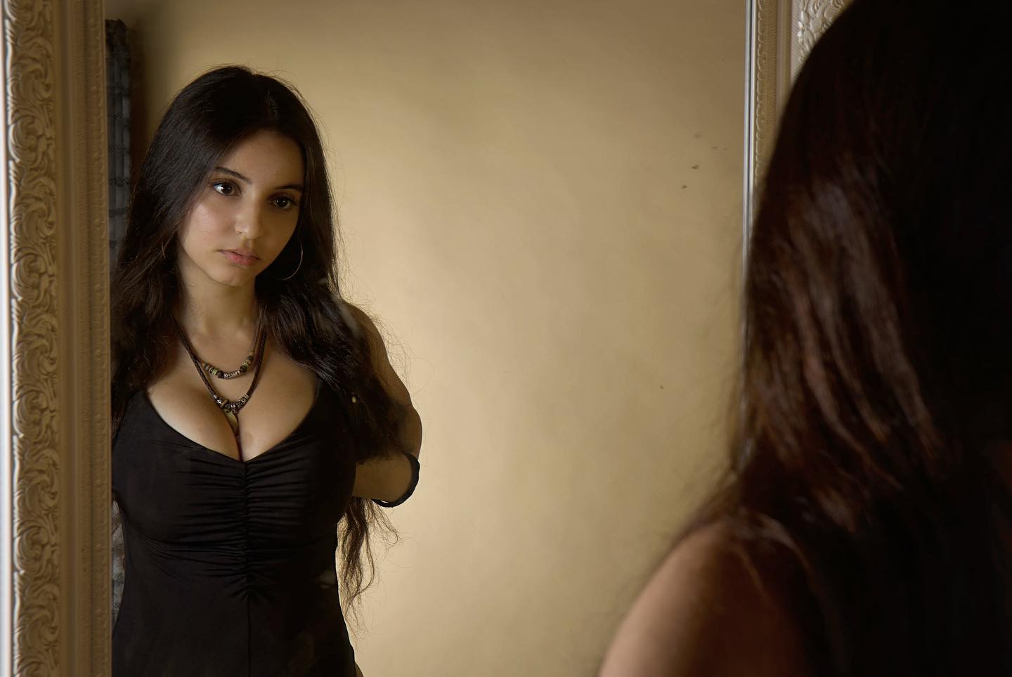 shelly_.mor instagram image archive image