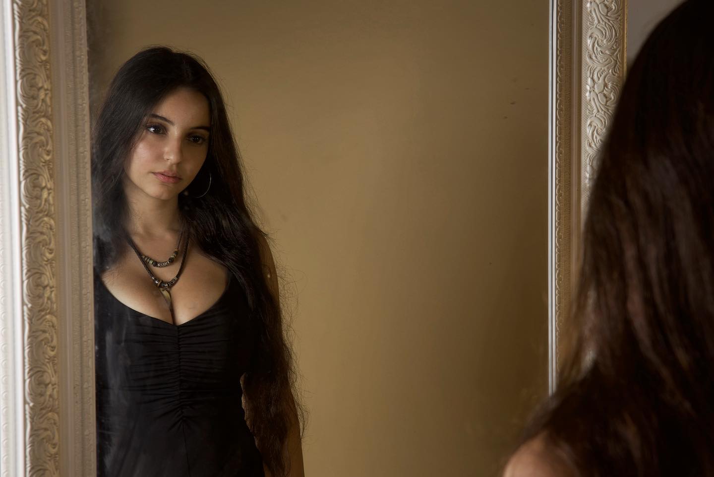 shelly_.mor instagram image archive image