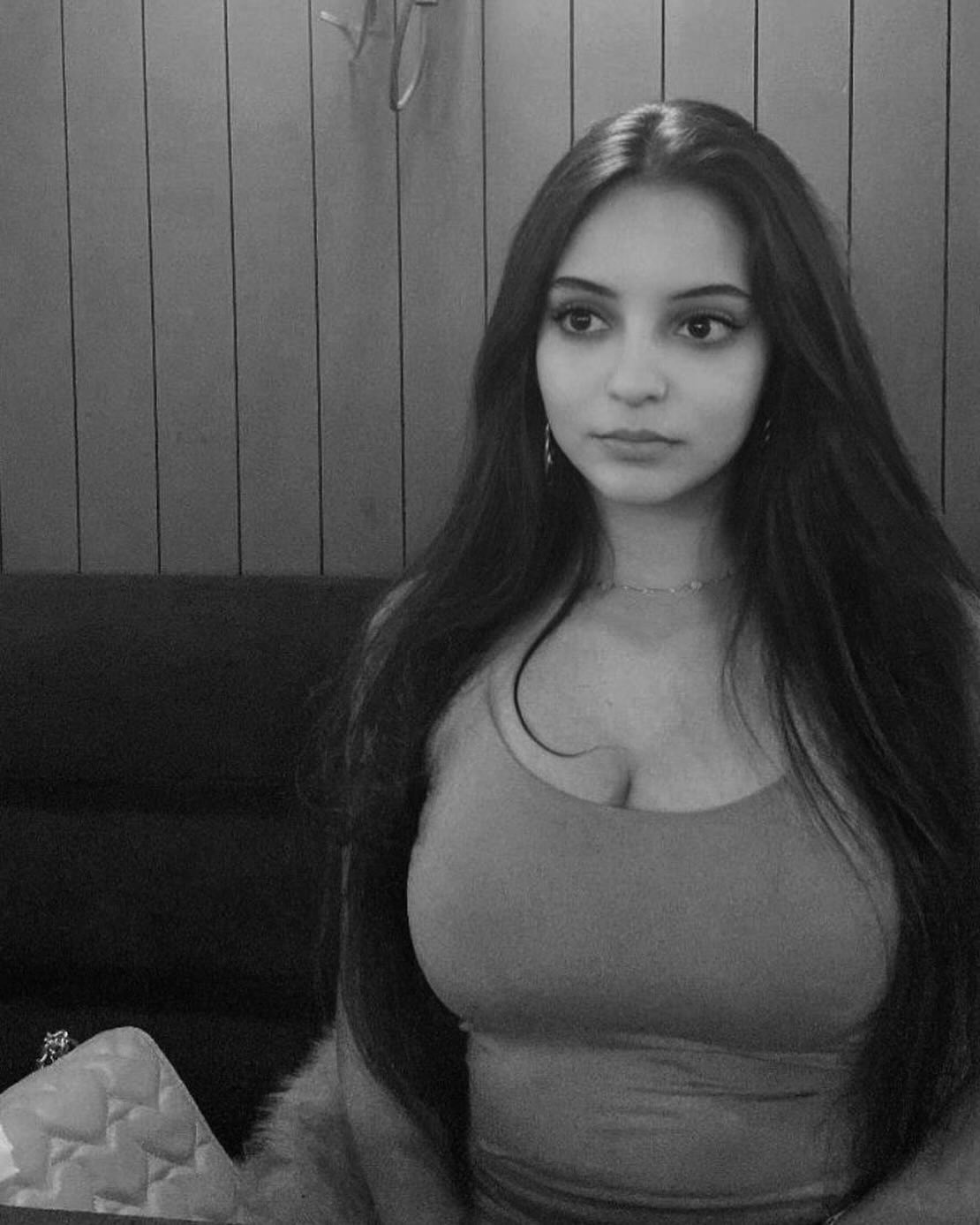 shelly_.mor instagram image archive image