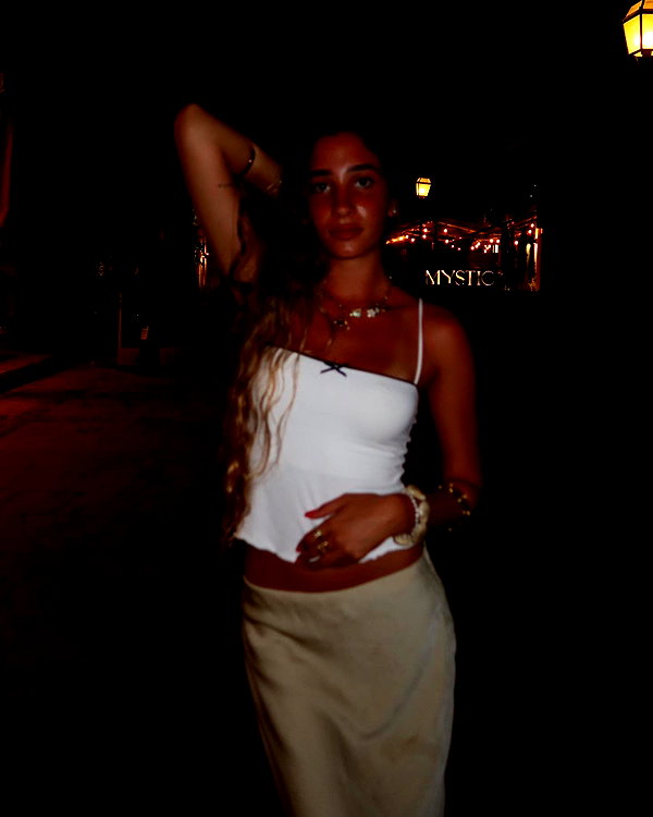 shellydekel instagram image archive image