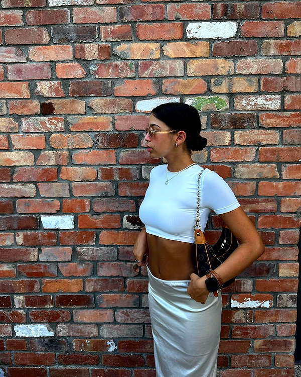 shir_revivo1 instagram image archive image
