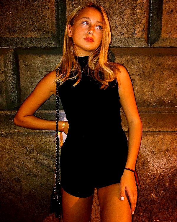 shira_karvat instagram image archive image