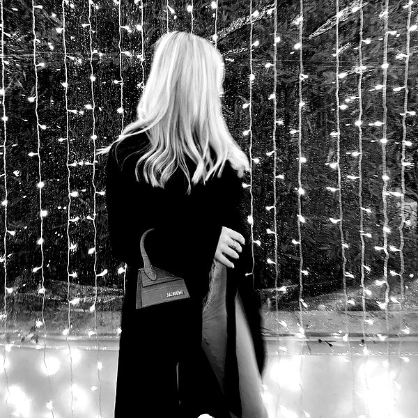 shira_karvat instagram image archive image