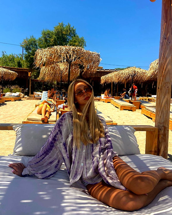 shira_karvat instagram image archive image
