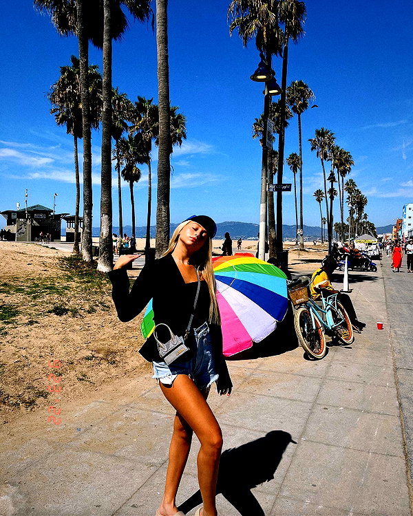 shira_karvat instagram image archive image