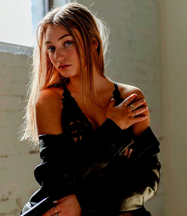 skylarxraee instagram image archive image