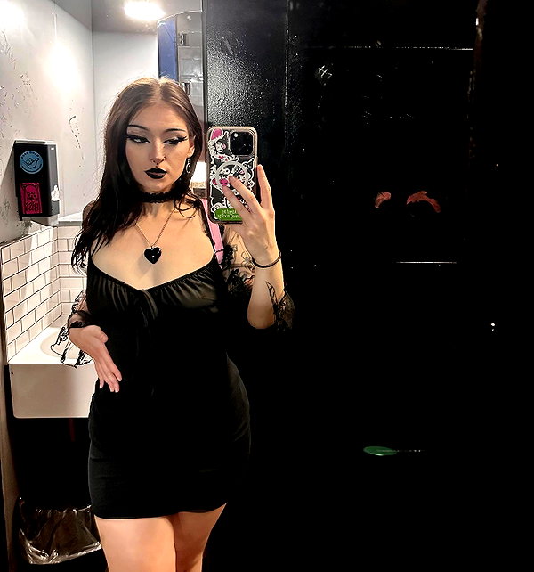 skyyy_babyyy3 instagram image archive image