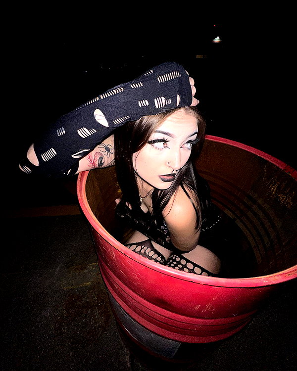 skyyy_babyyy3 instagram image archive image