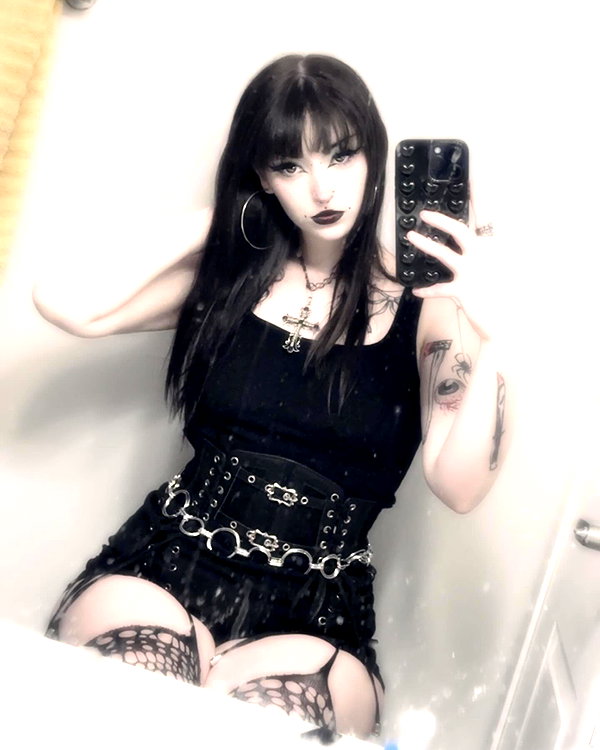 skyyy_babyyy3 instagram image archive image