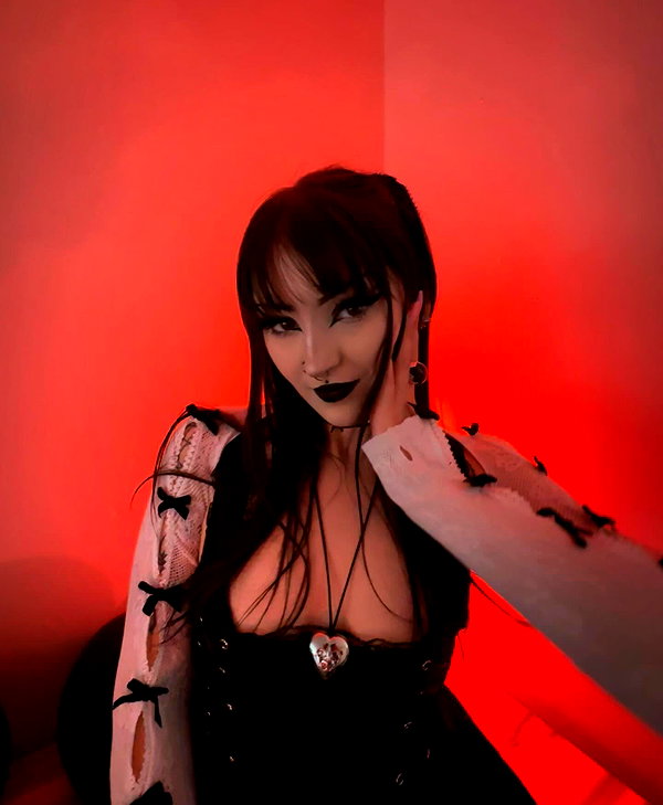 skyyy_babyyy3 instagram image archive image