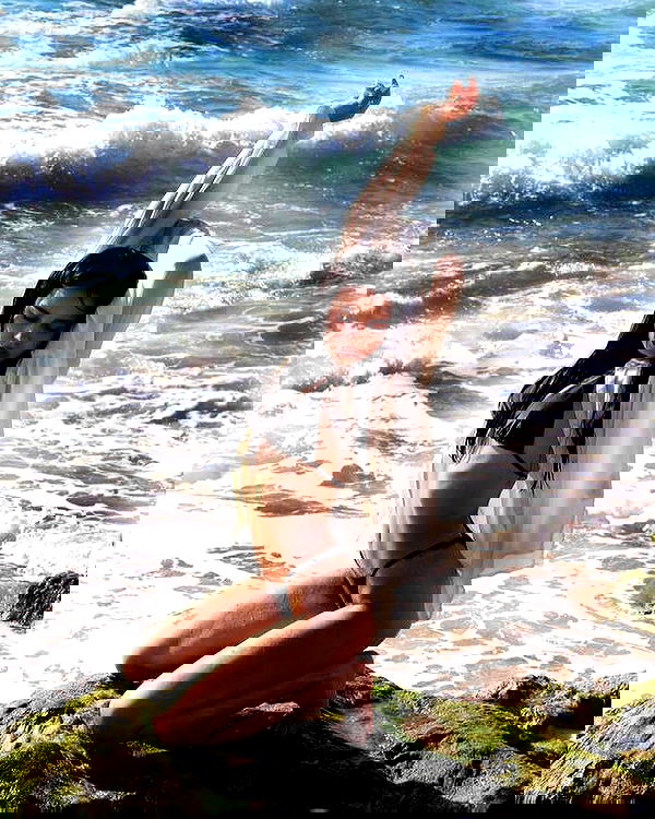 sofiabooshin sofiabooshin archive image