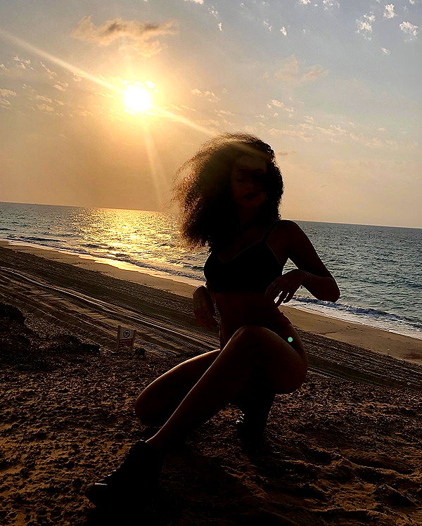 sonia.v._ instagram image archive image