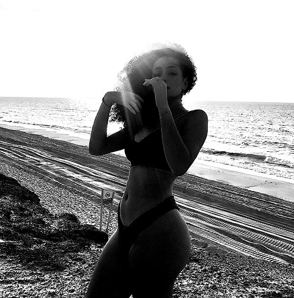 sonia.v._ instagram image archive image