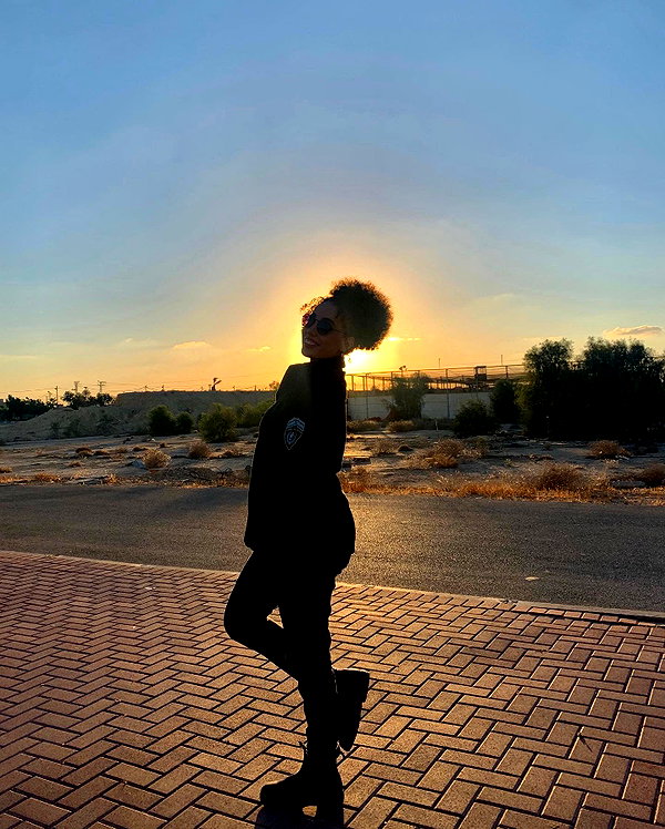 sonia.v._ instagram image archive image