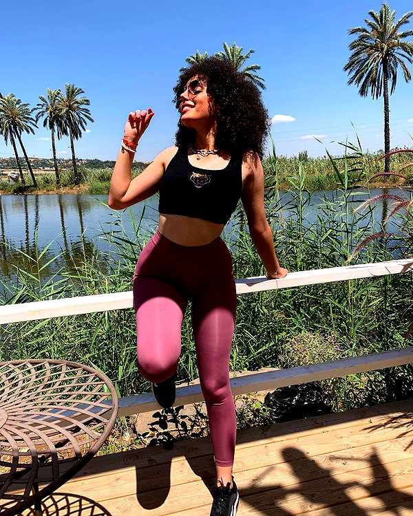 sonia.v._ instagram image archive image