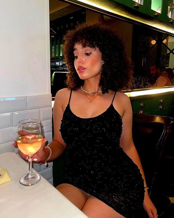 sonia.v._ instagram image archive image