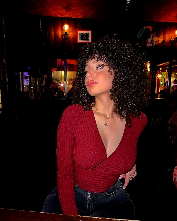 sonia.v._ instagram image archive image
