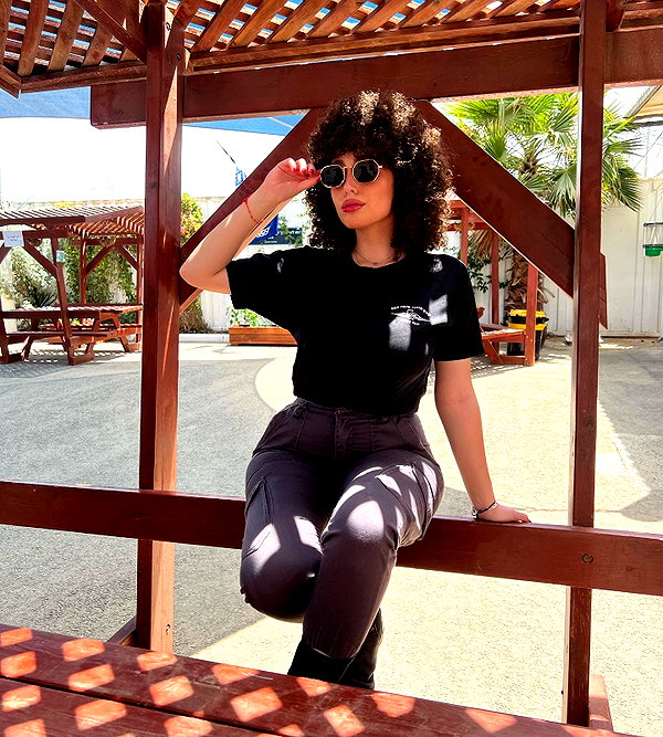 sonia.v._ instagram image archive image