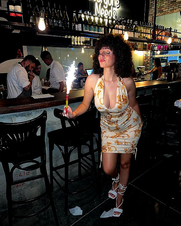 sonia.v._ instagram image archive image