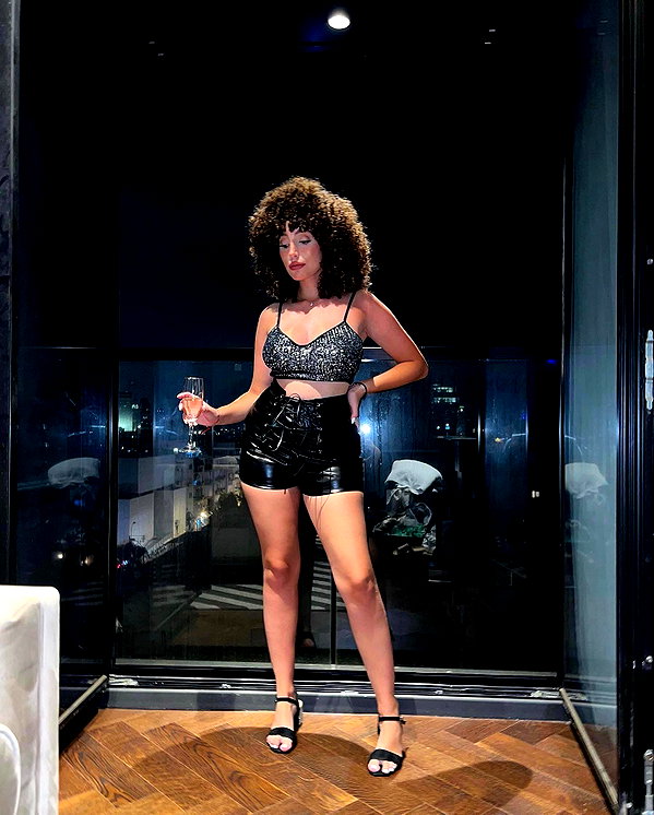 sonia.v._ instagram image archive image