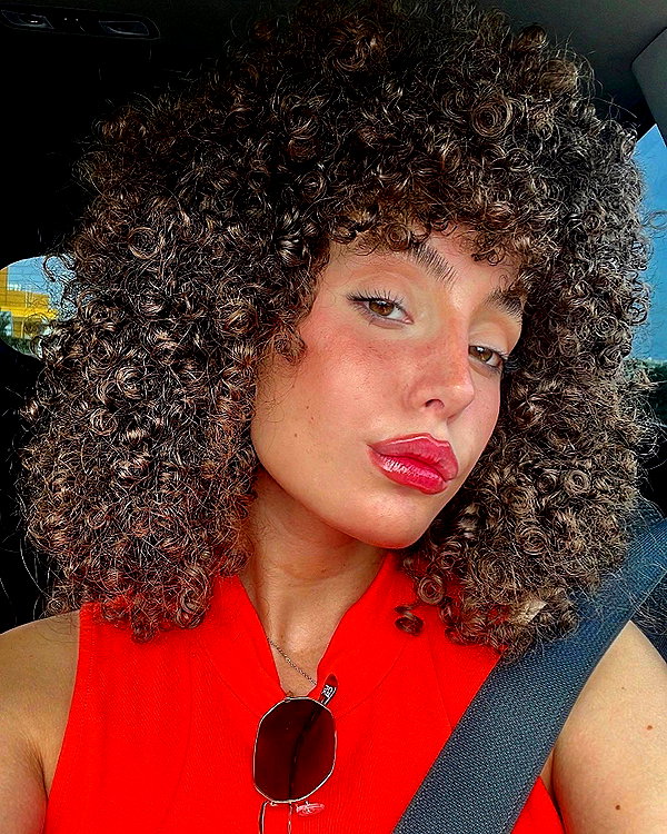 sonia.v._ instagram image archive image