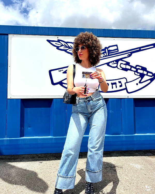 sonia.v._ instagram image archive image