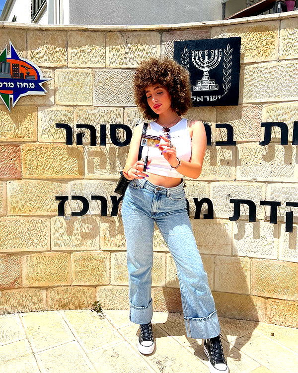 sonia.v._ instagram image archive image