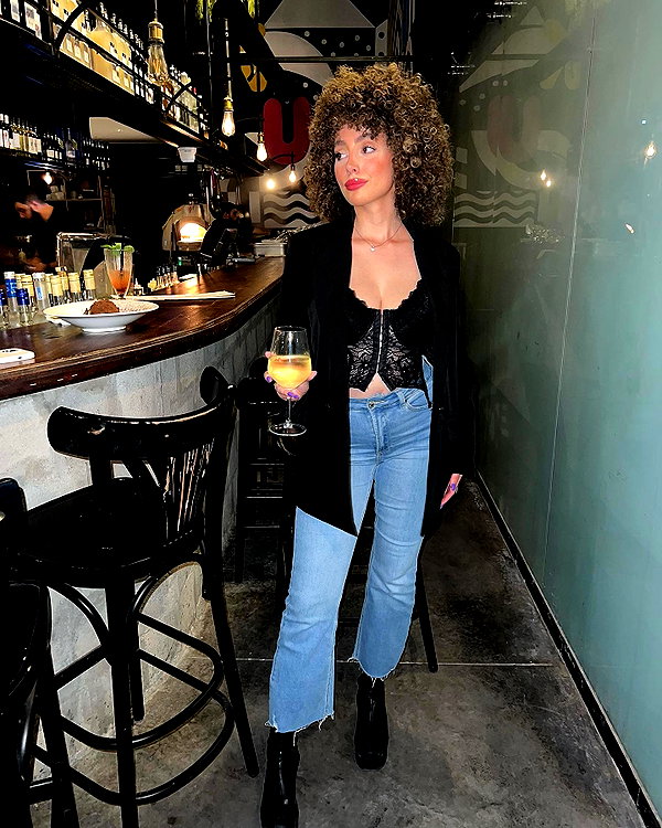 sonia.v._ instagram image archive image