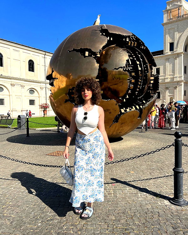 sonia.v._ instagram image archive image
