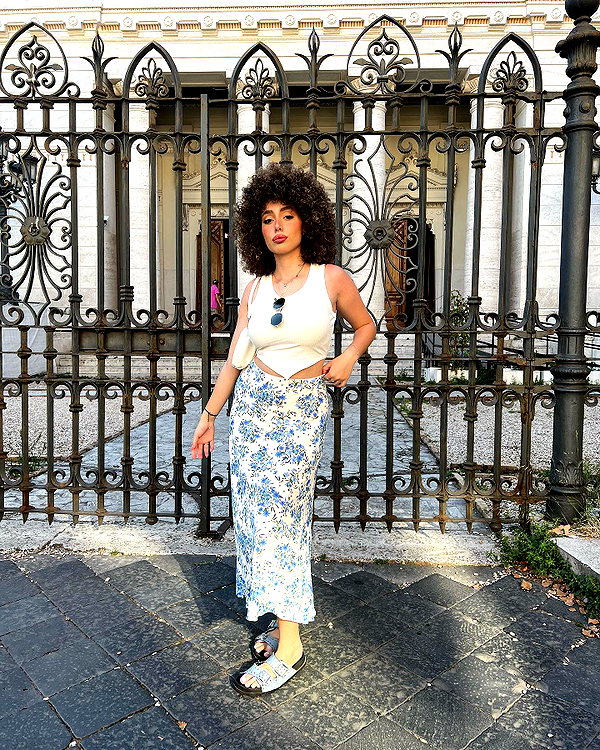 sonia.v._ instagram image archive image